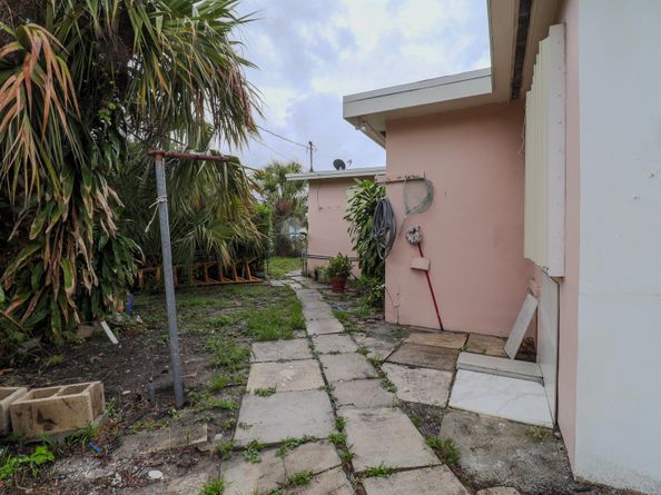 1315 7th Street, West Palm Beach FL 33401
