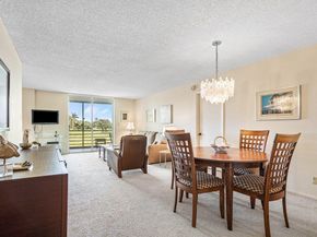 5301 NW 2nd Avenue 302, Boca Raton FL 33487