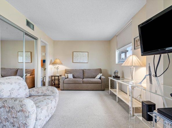 5301 NW 2nd Avenue 302, Boca Raton FL 33487
