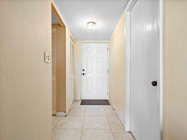 5301 NW 2nd Avenue 302, Boca Raton FL 33487