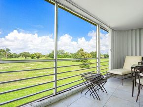 5301 NW 2nd Avenue 302, Boca Raton FL 33487