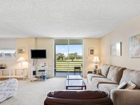 5301 NW 2nd Avenue 302, Boca Raton FL 33487