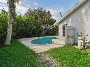 6228 Allen St, Jupiter FL 33458