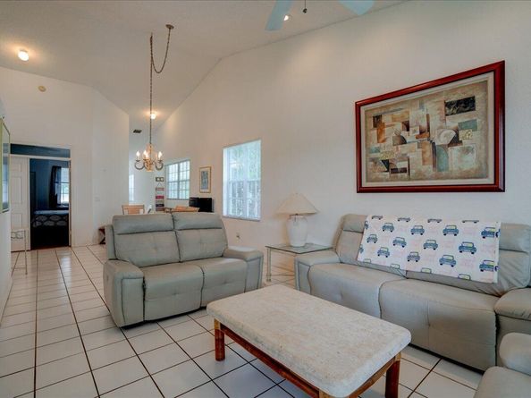 10196 Andover Coach Circle H1, Lake Worth FL 33449