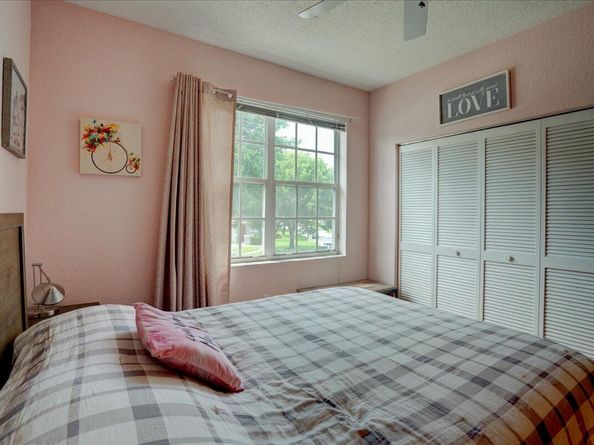 10196 Andover Coach Circle H1, Lake Worth FL 33449
