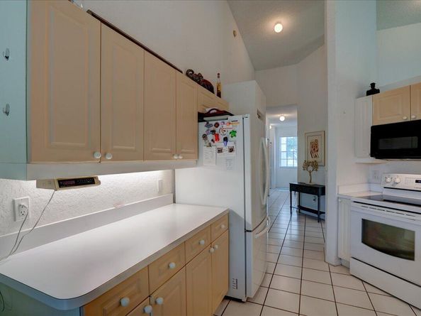 10196 Andover Coach Circle H1, Lake Worth FL 33449