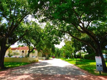 128 S Cypress Rd
