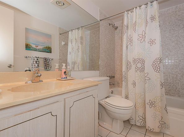 128 S Cypress Rd 827, Pompano Beach FL 33060