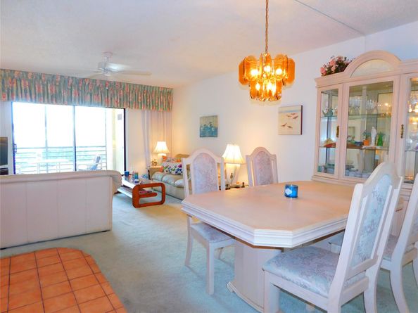 128 S Cypress Rd 827, Pompano Beach FL 33060