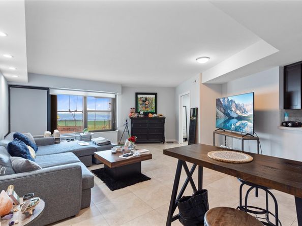 3800 Galt Ocean Dr 202, Fort Lauderdale FL 33308