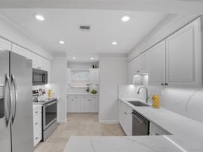 2277 SE 15 Street, Pompano Beach FL 33062