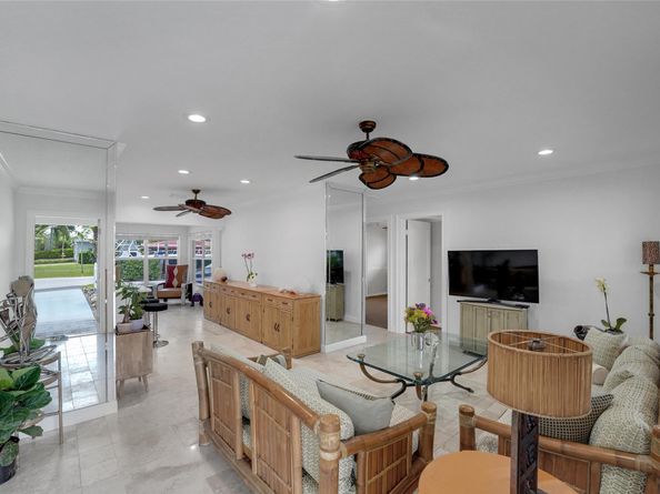 2277 SE 15 Street, Pompano Beach FL 33062