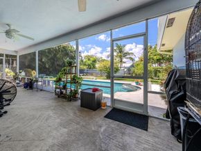 7121 NW 11th Ct, Plantation FL 33313