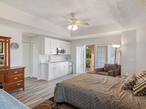 10726 Greenbriar Villa Drive, Lake Worth FL 33449