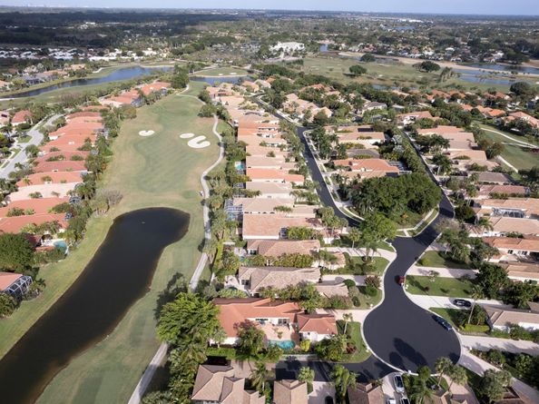 10726 Greenbriar Villa Drive, Lake Worth FL 33449