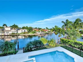 2 Compass Ln, Fort Lauderdale FL 33308