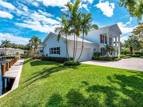 2 Compass Ln, Fort Lauderdale FL 33308
