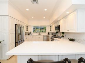 2 Compass Ln, Fort Lauderdale FL 33308
