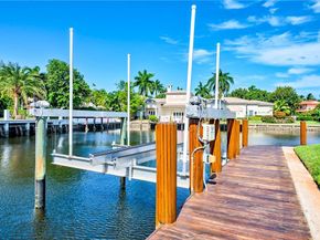 2 Compass Ln, Fort Lauderdale FL 33308