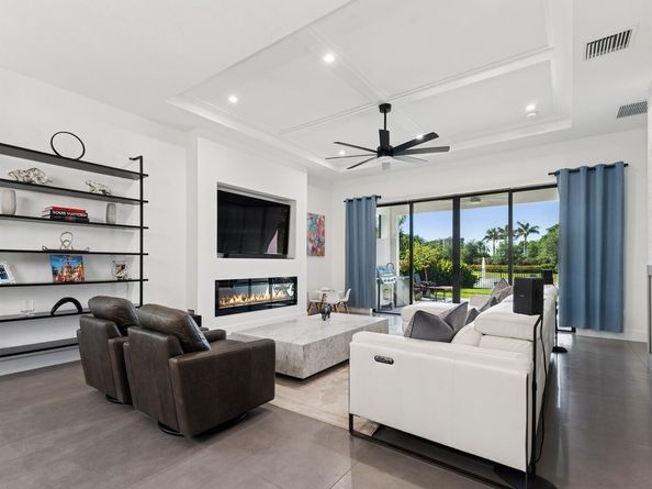 3088 Gin Berry Way, West Palm Beach FL 33401