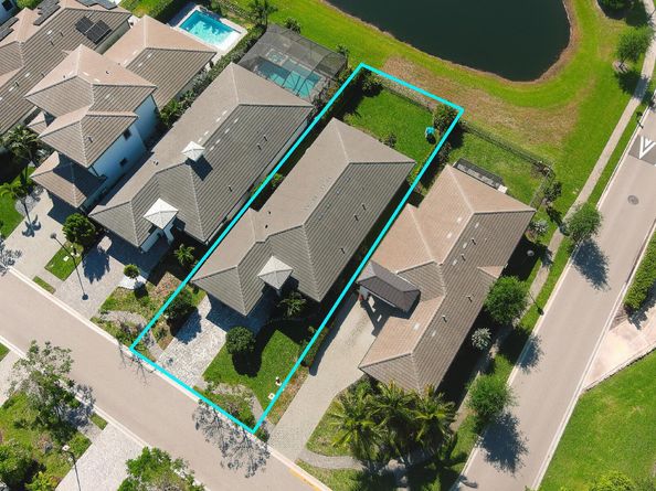 3088 Gin Berry Way, West Palm Beach FL 33401