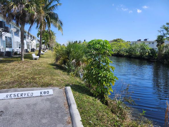 52 NE 204th Street 31, Miami Gardens FL 33179