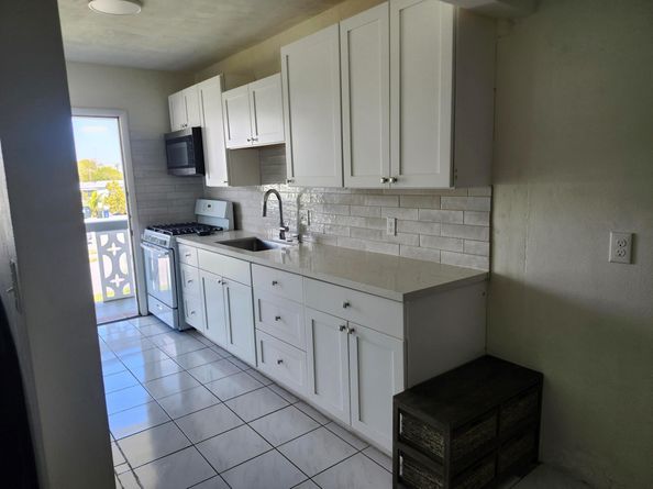 52 NE 204th Street 31, Miami Gardens FL 33179