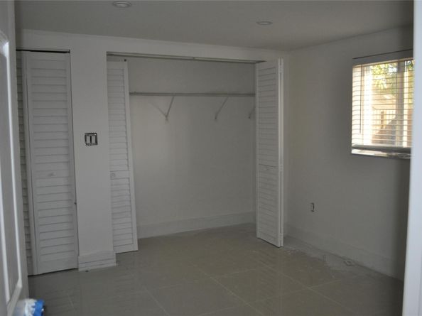 Undisclosed Address #FX-10489617, Miramar FL 33023
