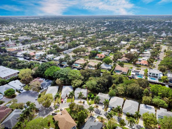 301 Del Rio Boulevard, Boca Raton FL 33432