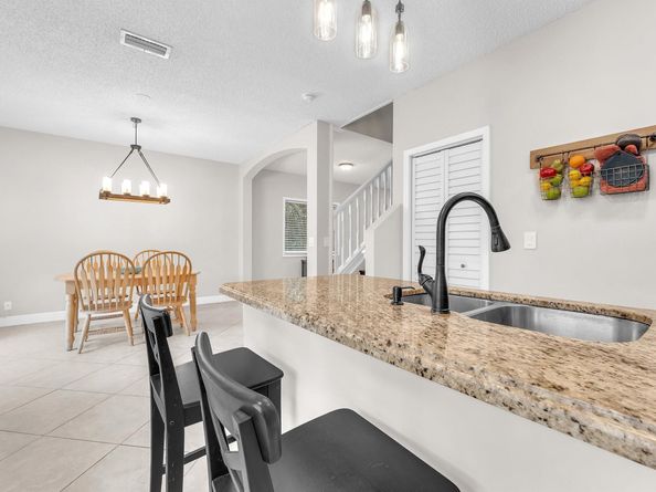 4776 Lago Vista Dr, Coconut Creek FL 33073