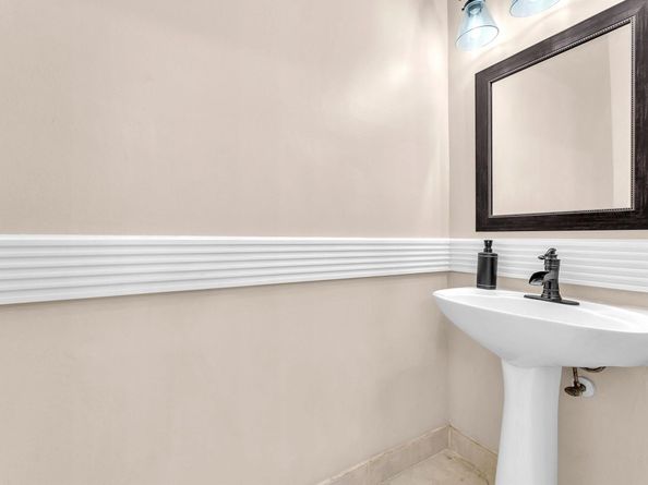 4776 Lago Vista Dr, Coconut Creek FL 33073