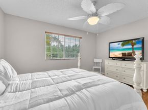 4776 Lago Vista Dr, Coconut Creek FL 33073