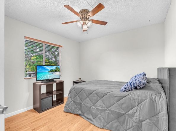 4776 Lago Vista Dr, Coconut Creek FL 33073