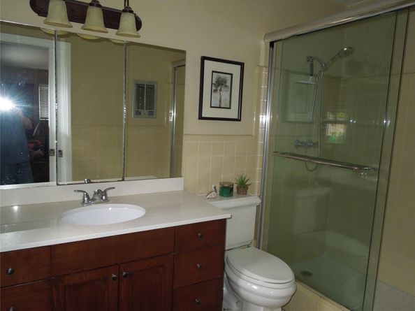 3697 NE 19th Ave, Oakland Park FL 33308