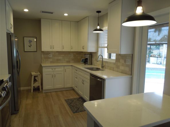 3697 NE 19th Ave, Oakland Park FL 33308