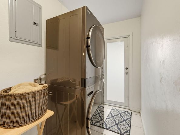 3697 NE 19th Ave, Oakland Park FL 33308