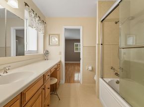 3697 NE 19th Ave, Oakland Park FL 33308