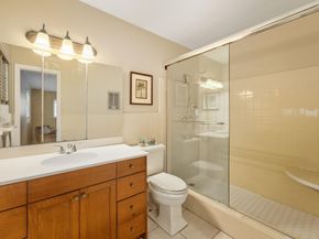 3697 NE 19th Ave, Oakland Park FL 33308