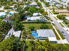 320 SE 4th Avenue, Delray Beach FL 33483