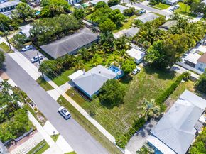 320 SE 4th Avenue, Delray Beach FL 33483