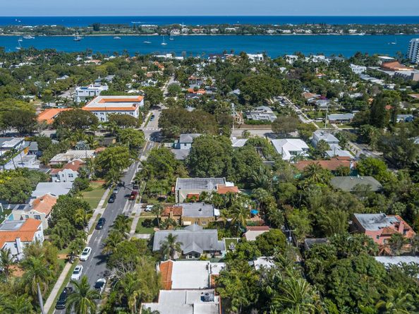 426 30th Street, West Palm Beach FL 33407