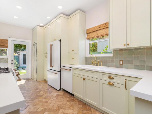 426 30th Street, West Palm Beach FL 33407