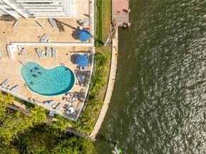 511 Bayshore Dr 410, Fort Lauderdale FL 33304