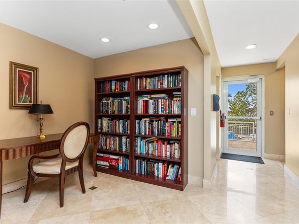 511 Bayshore Dr 410, Fort Lauderdale FL 33304