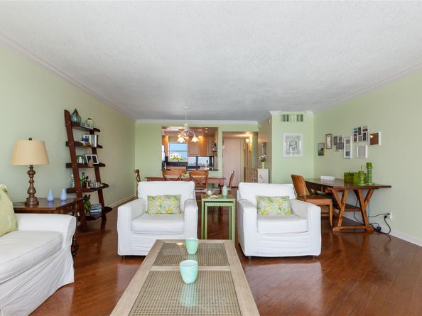 511 Bayshore Dr 410, Fort Lauderdale FL 33304