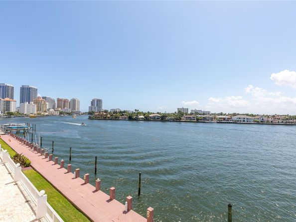511 Bayshore Dr 410, Fort Lauderdale FL 33304