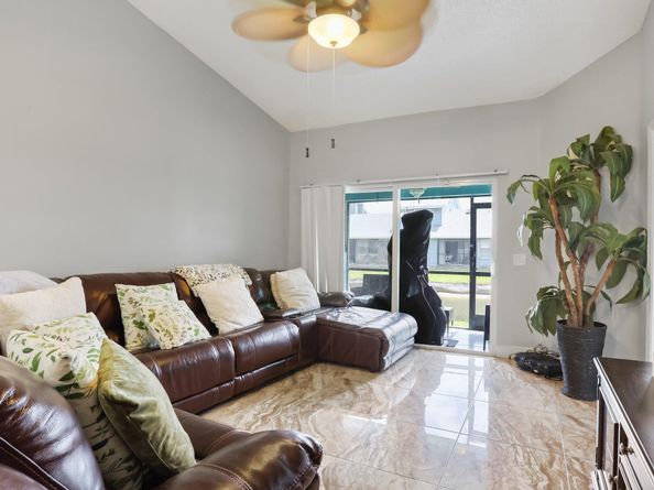 3793 Island Club Circle E, Lake Worth FL 33462