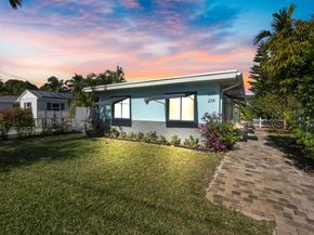 237 NE 12th Street, Delray Beach FL 33444