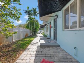 237 NE 12th Street, Delray Beach FL 33444