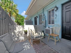 237 NE 12th Street, Delray Beach FL 33444